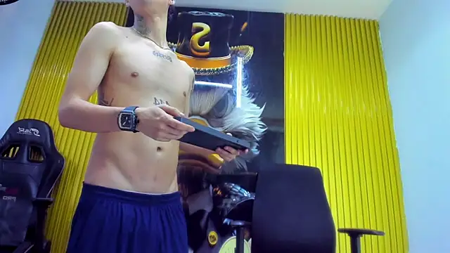 angel_boy_xxx: онлайн-секс-чат