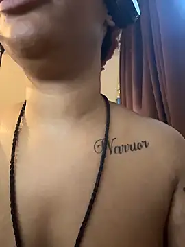 nickytheehawtie 现场XXX聊天