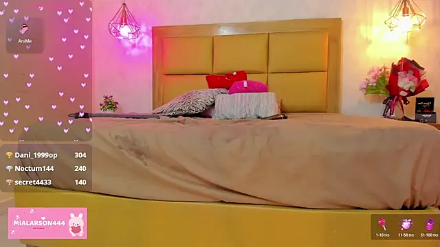 LARSONMIA লাইভ XXX চ্যাট