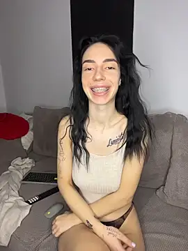 Chat +18 de Celine_Roxelle ao vivo