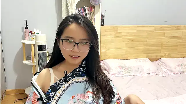 Chat +18 de Hmm_0303 ao vivo