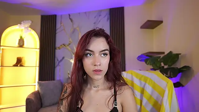 TessaaFox élő XXX-chatje