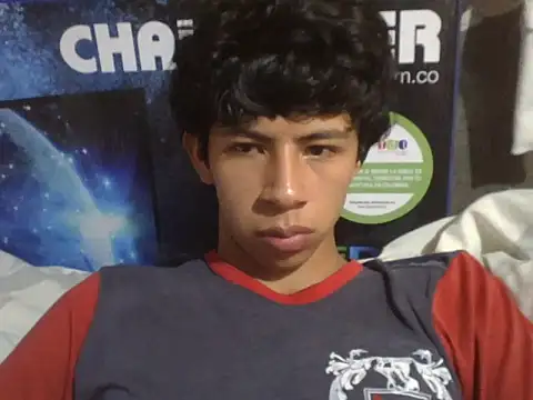 Czat XXX na żywo – Carlos_Albert02