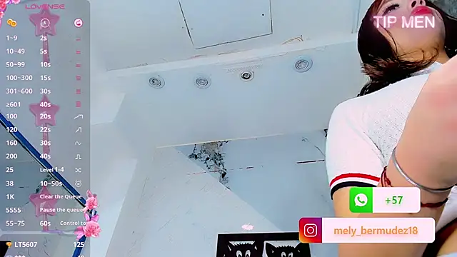 Cute_roxxxy's Webcam Show