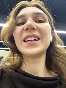 Chat +18 de QuitieLia ao vivo