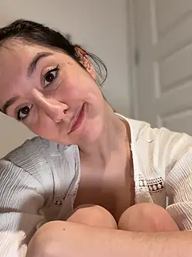 RealJuliette's Live XXX Chat