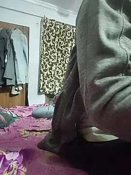 vardh033 webcam show