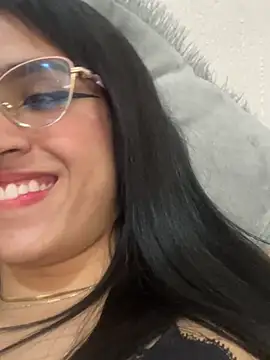 دردشة ValentinaEvanz الجنسية المباشرة