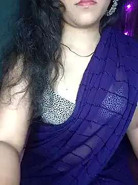 Saumyy Chat XXX in diretta