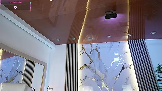 SilviaStoneX – Naživo XXX chat