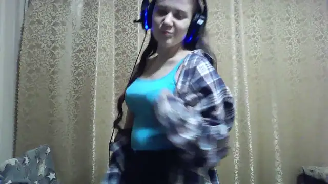 Show modela CarinaFolmar na web-kameri