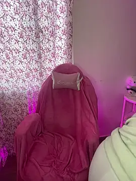 Chat +18 de Sachi_Meow ao vivo