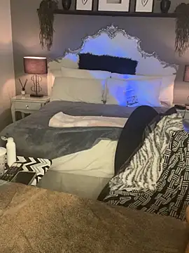 The_OnlyMustangfeels Live XXX Chat