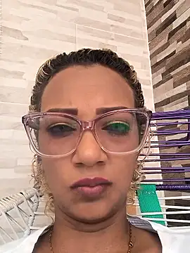 Chat +18 de Amaliu_ ao vivo