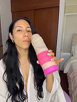 ArianaReynoldss Adlı Modelin Canlı XXX Sohbeti