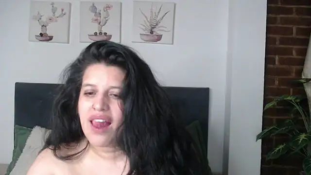 Czat XXX na żywo – Andrea_secret_