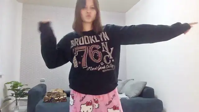 Ammymia Adlı Modelin Canlı XXX Sohbeti