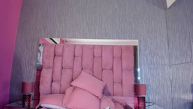 Salem_Smith_ Adlı Modelin Canlı XXX Sohbeti