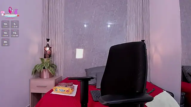 Milf_Luciana Adlı Modelin Canlı XXX Sohbeti