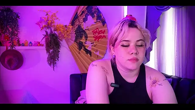 albaismynameX Live XXX-chat