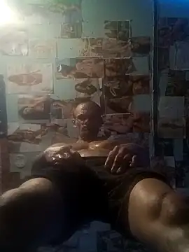 bigraski1976 Show in webcam