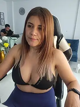 jnilu1227 élő XXX-chatje