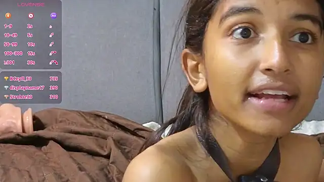 YuliethPetite's Webcam Show