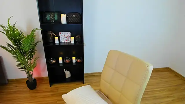 Chat +18 de khloe_starrr ao vivo