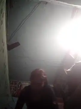 Chat +18 de Aanushaka ao vivo