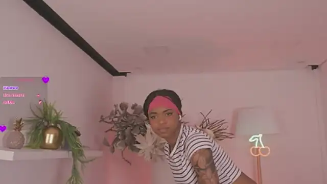 Marce_22 Chat XXX in diretta