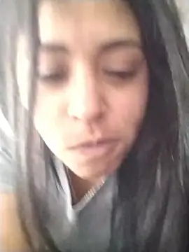 Aisha_09: онлайн-секс-чат