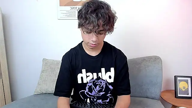 Honeymoon_sariel 在線直播表演