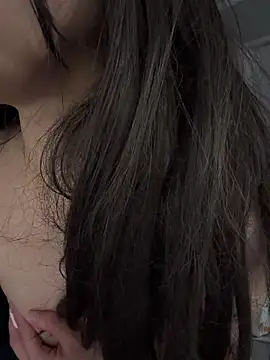 Yiyi-707 网络视讯表演