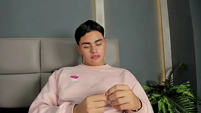 Czat XXX na żywo – FemNoa