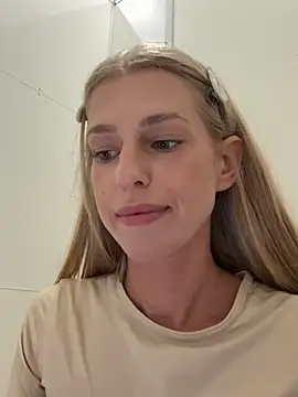 kira_mia: онлайн-секс-чат