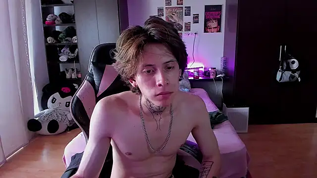 xIce_Boy: онлайн-секс-чат