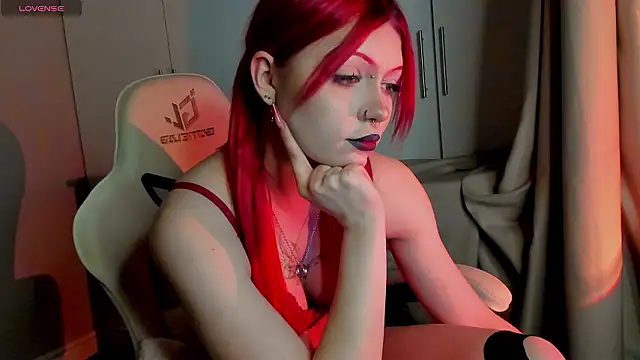 Chat +18 de Leah_Castro ao vivo