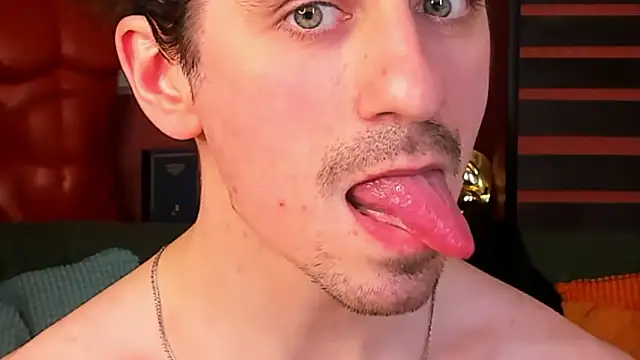 Daniel_Morrise Adlı Modelin Canlı XXX Sohbeti