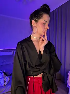 bigJuicyPussyn Live XXX chat