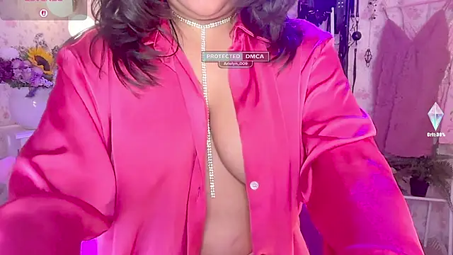 Arielyn_009's Webcam Show