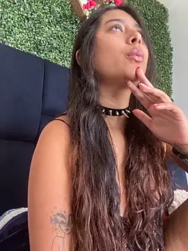 دردشة AnnaSmiles الجنسية المباشرة