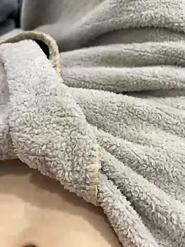 Chatroom XXX en direct de NniuAh