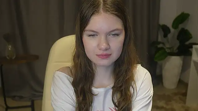 BrennaReul: онлайн-секс-чат