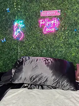 Czat XXX na żywo – RenaThickAss