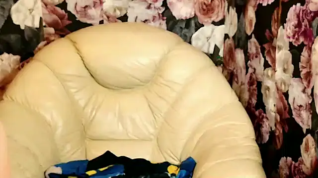 Chat +18 de NASSYMIA03 ao vivo