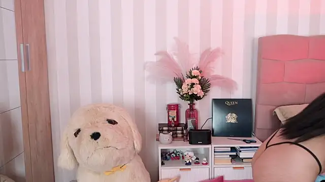 Chat +18 de NataliaNovak ao vivo