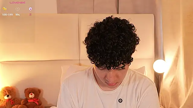 kai_zareck Adlı Modelin Canlı XXX Sohbeti