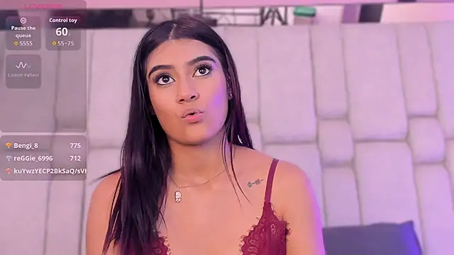 Chat +18 de KatherineRuiz_ ao vivo