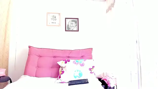 selena_jhonson's Live XXX Chat