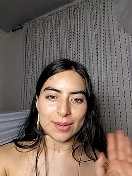 saasha_Petit Adlı Modelin Canlı XXX Sohbeti